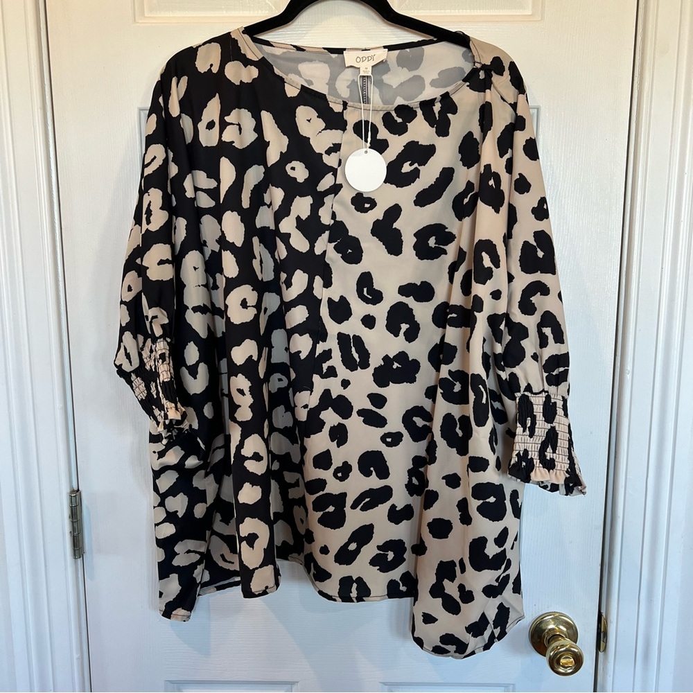 Women's Black and Cream Leopard Print Top